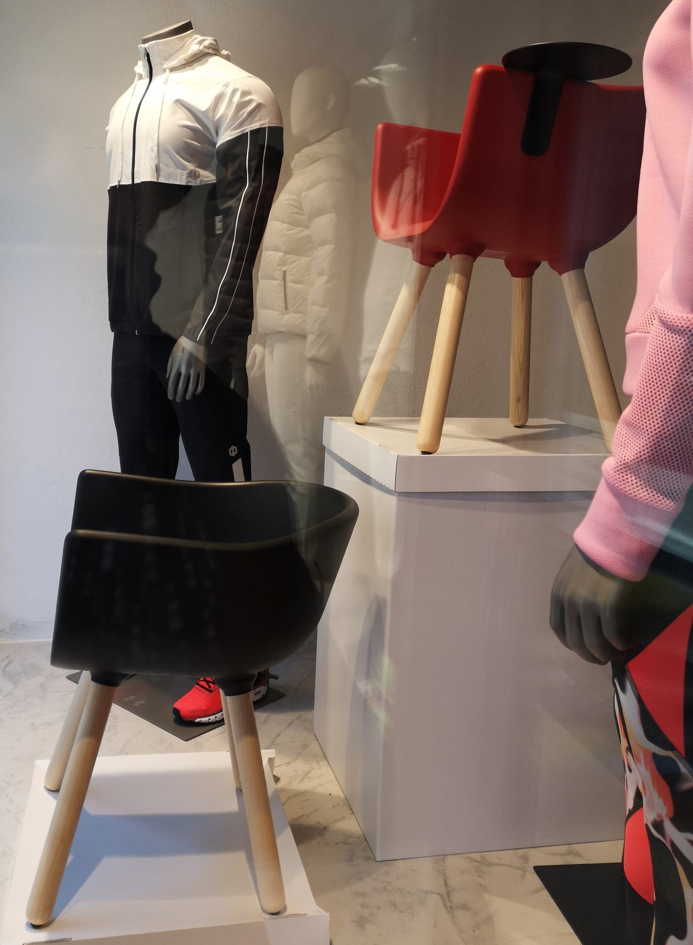 K2-Chairs_and_more_1